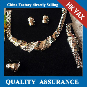 N014 Alloy statement necklace set