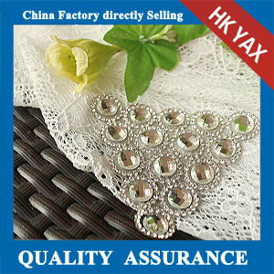 YAX-C071 hotfix rhinestone patch